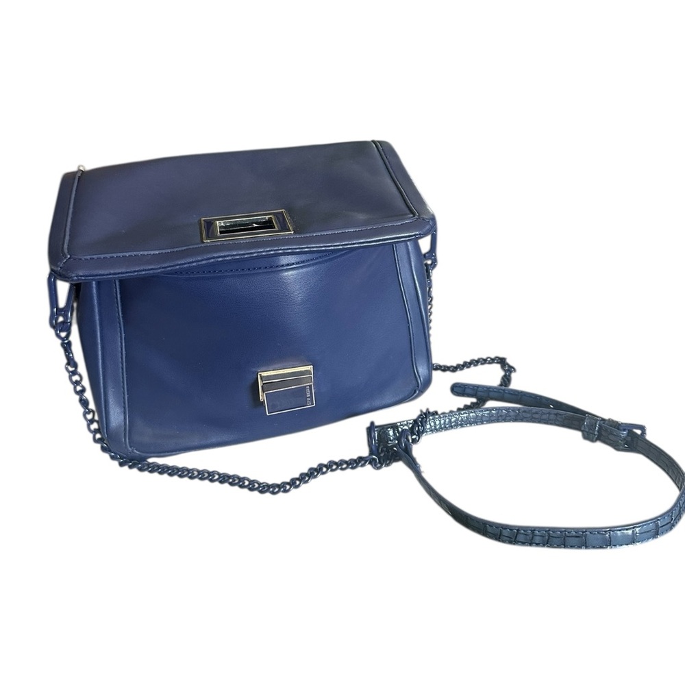 Steve Madden Blue Magenta Chain Crossbody Handbag - Picture 1 of 15